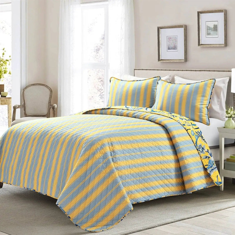 Full/Queen Yellow Blue Peacocks Floral Lightweight Polyester 3-Piece Quilt Set by HomePacific
