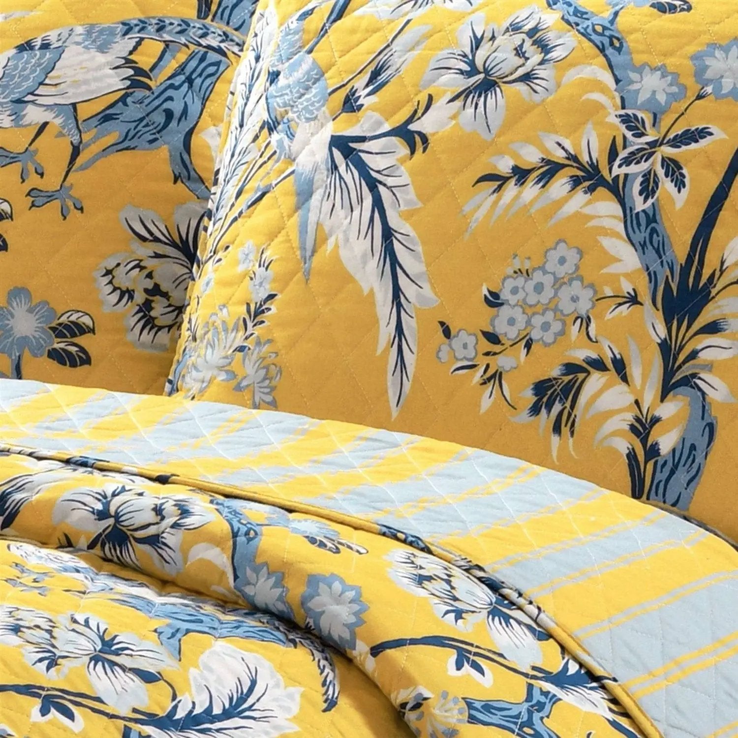 Full/Queen Yellow Blue Peacocks Floral Lightweight Polyester 3-Piece Quilt Set by HomePacific