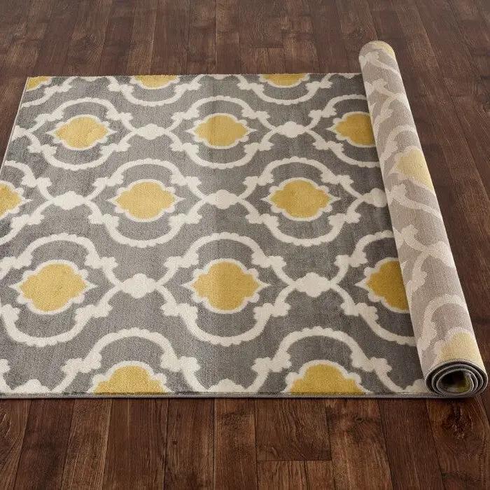 5'3" x 7'3"' Grey Yellow Trellis Geometric Polpropylene Area Rug by HomePacific