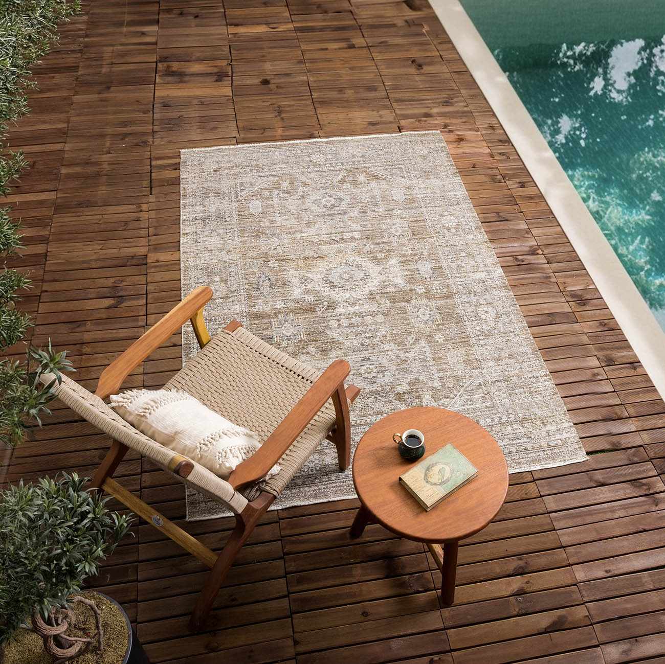 Yamir Washable Outdoor Rug - Clearance by Boutique Rugs