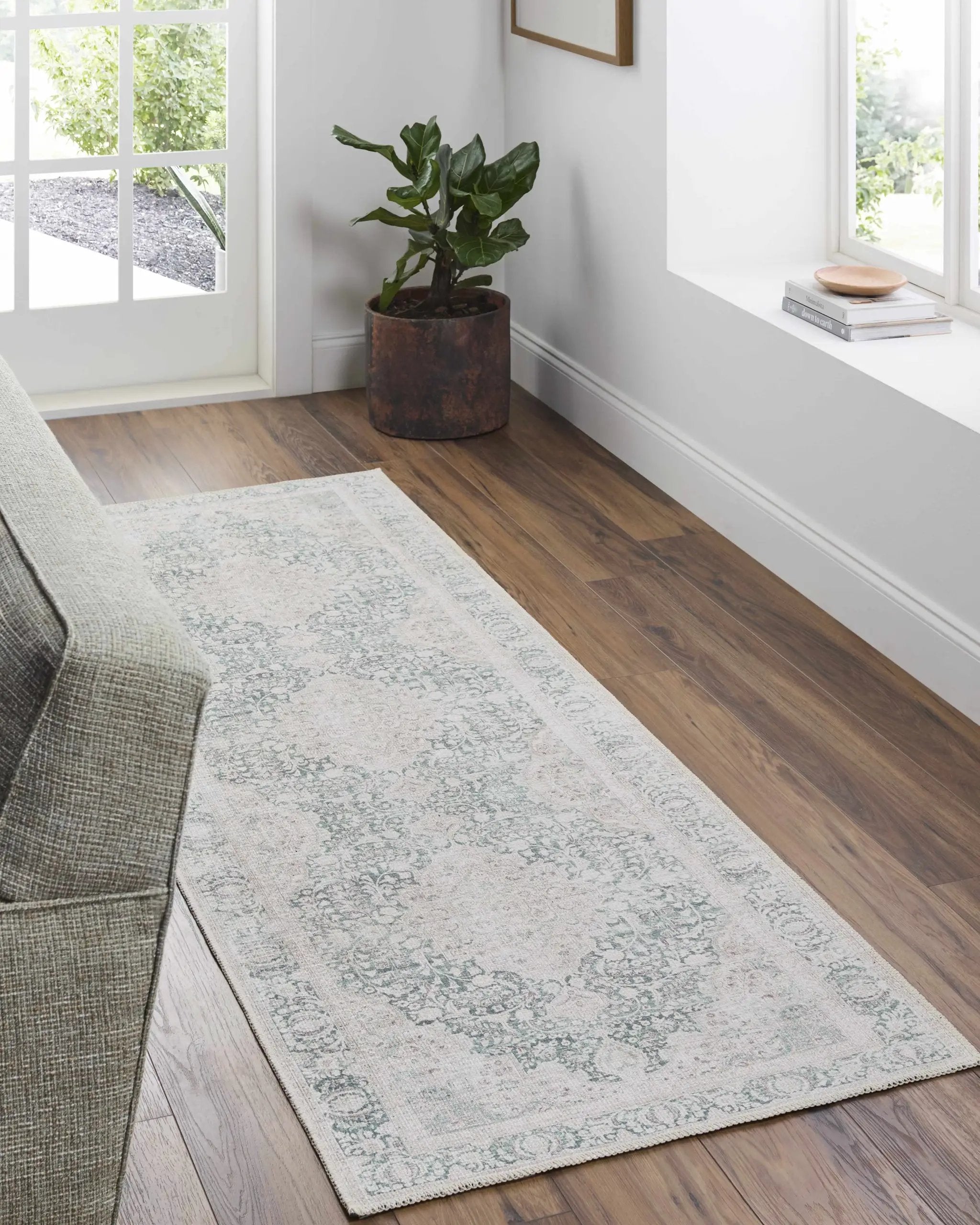 Yanis Vintage Flat Pile Washable Rug by Boutique Rugs