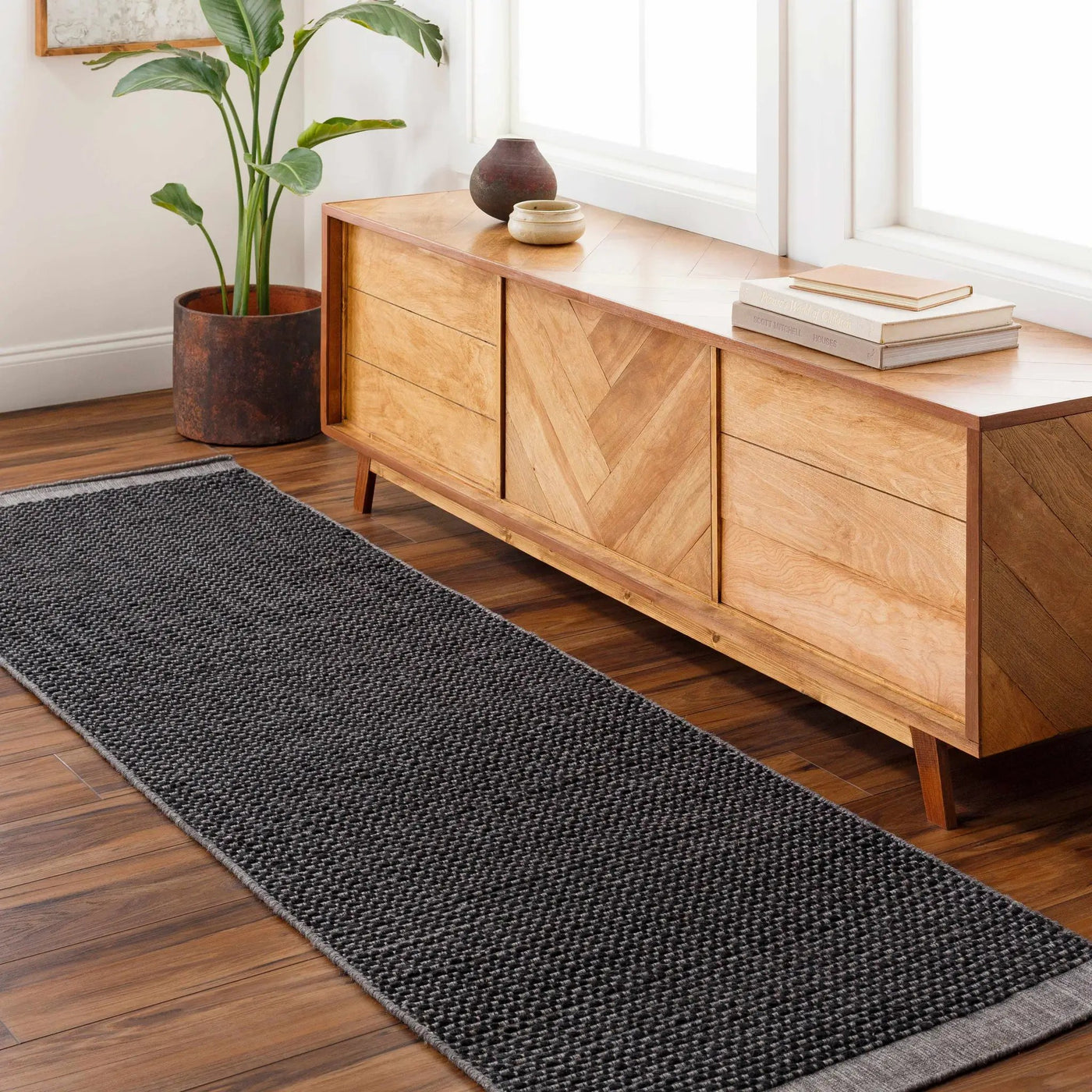 Yong Hand Loomed Black Rug - Clearance by Boutique Rugs