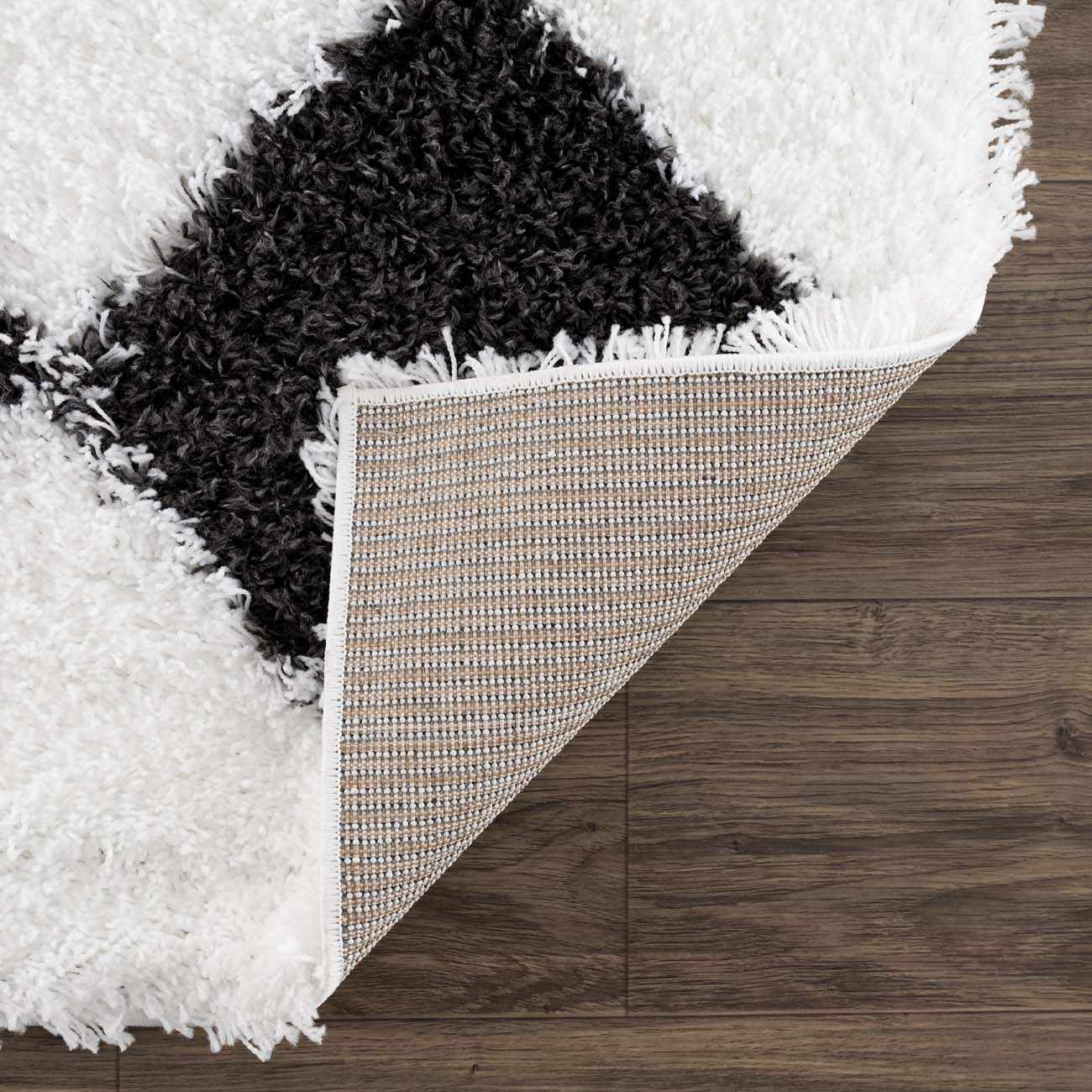 Zahur Black & White Diamond Area Rug - Clearance by Boutique Rugs