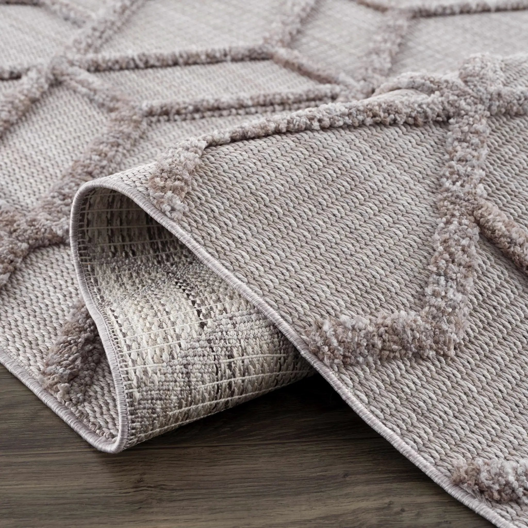 Borbon Area Rug - Clearance by Boutique Rugs