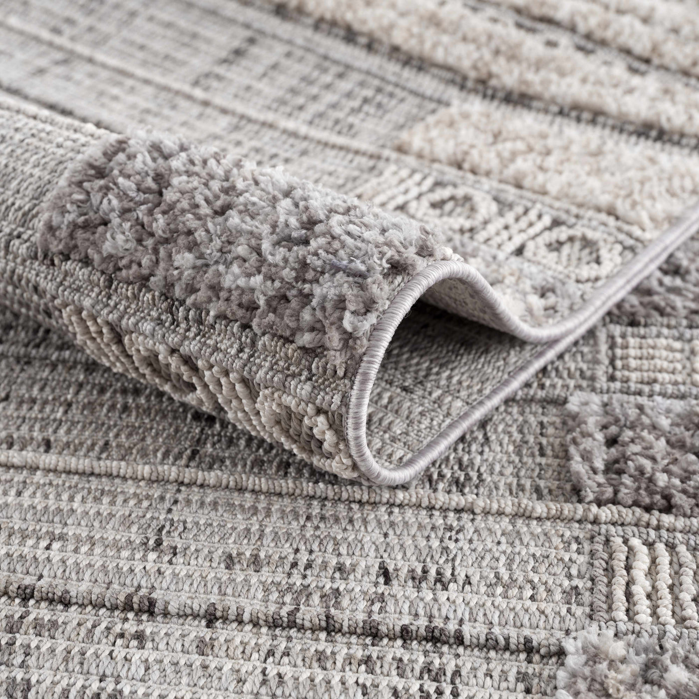 Naivasha Elegant High/Low Area Rug by Boutique Rugs