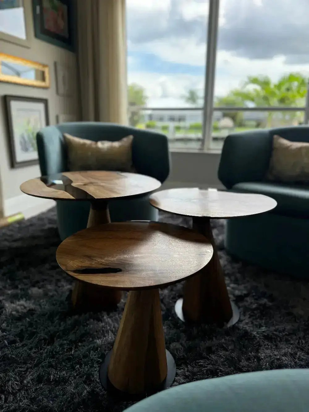 Mushroom Side & End table Made of Walnut and Epoxy Resin by Gizz