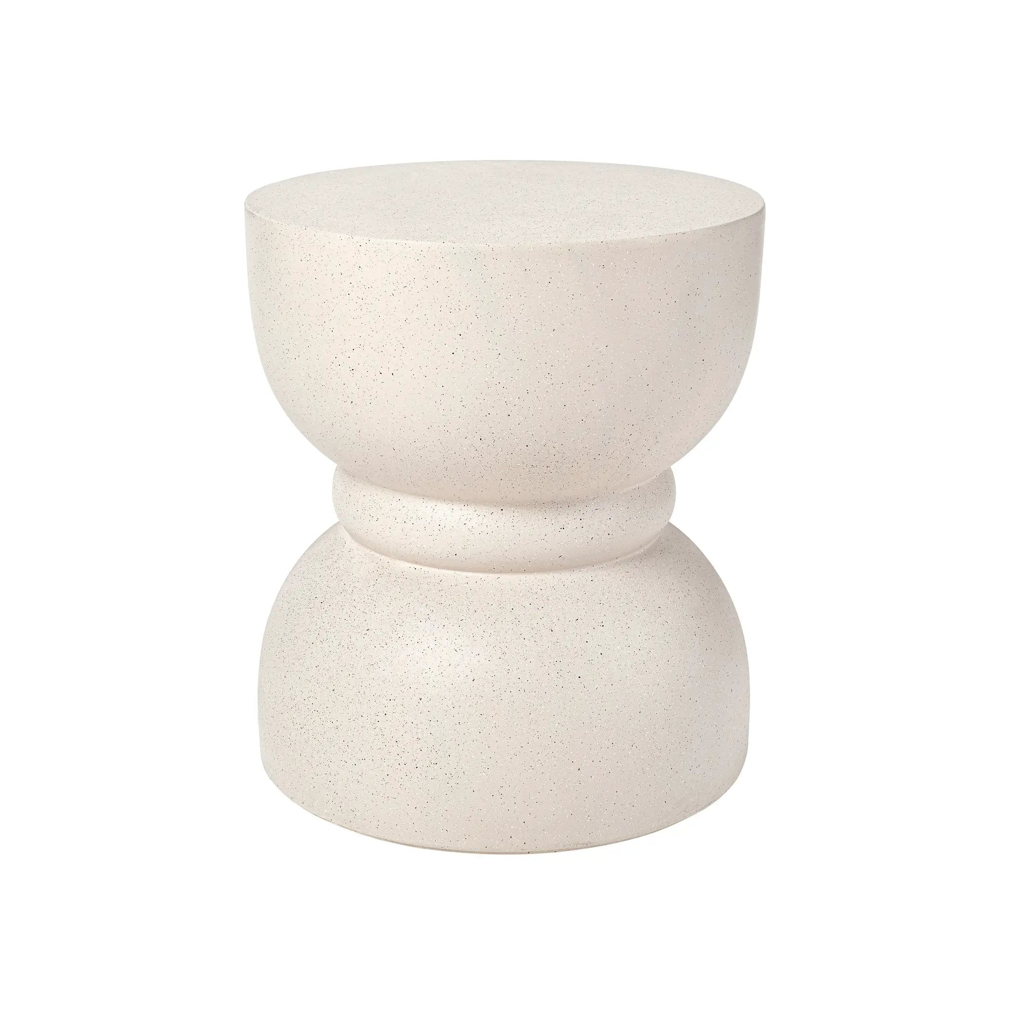 U_Style Outdoor Concrete Side Table