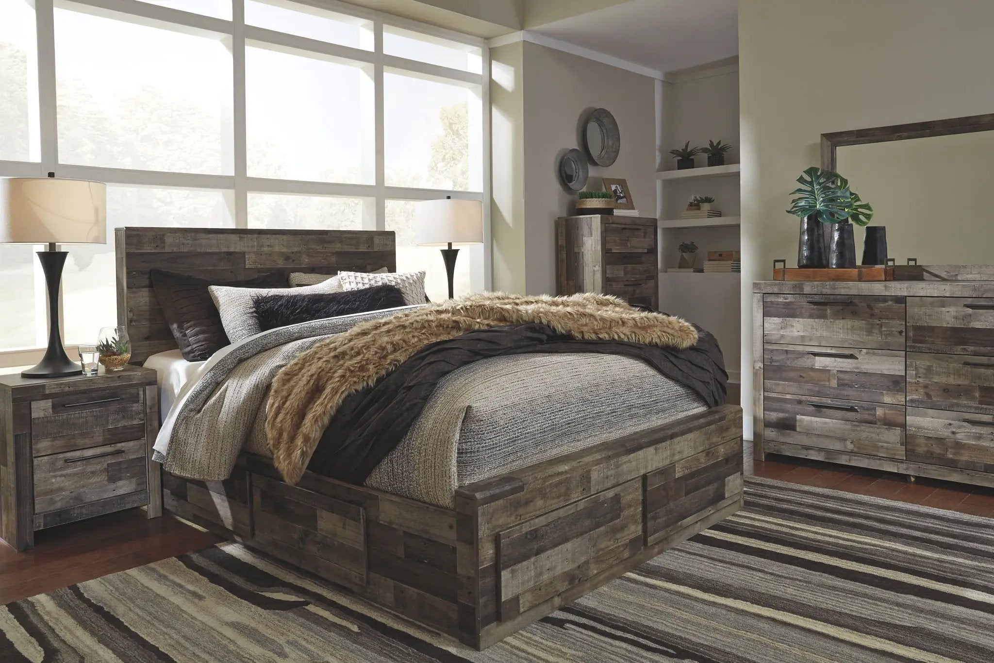 Derekson - Panel Bedroom Set by Unique Piece Furniture
