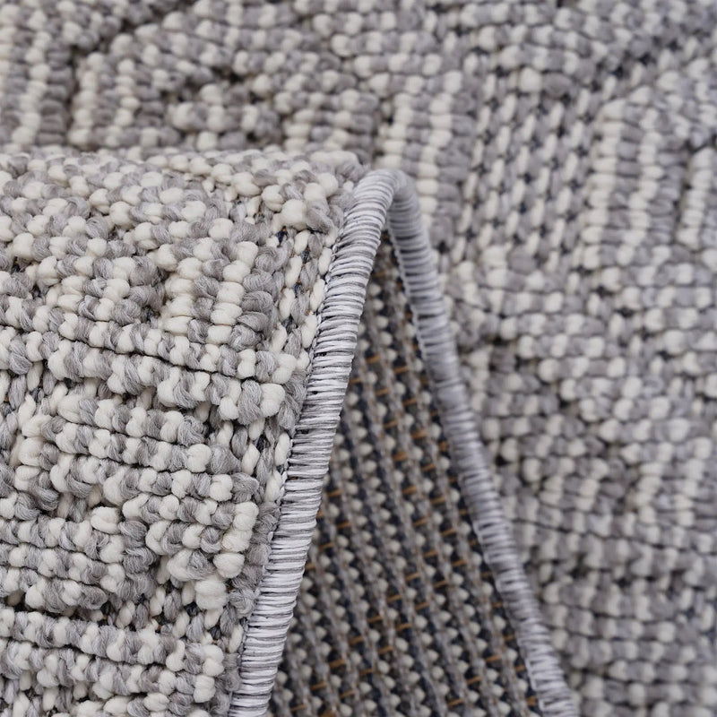 Guros - 6' X 9' Geometric Indoor / Outdoor Area Rug - White by Unique Piece Furniture