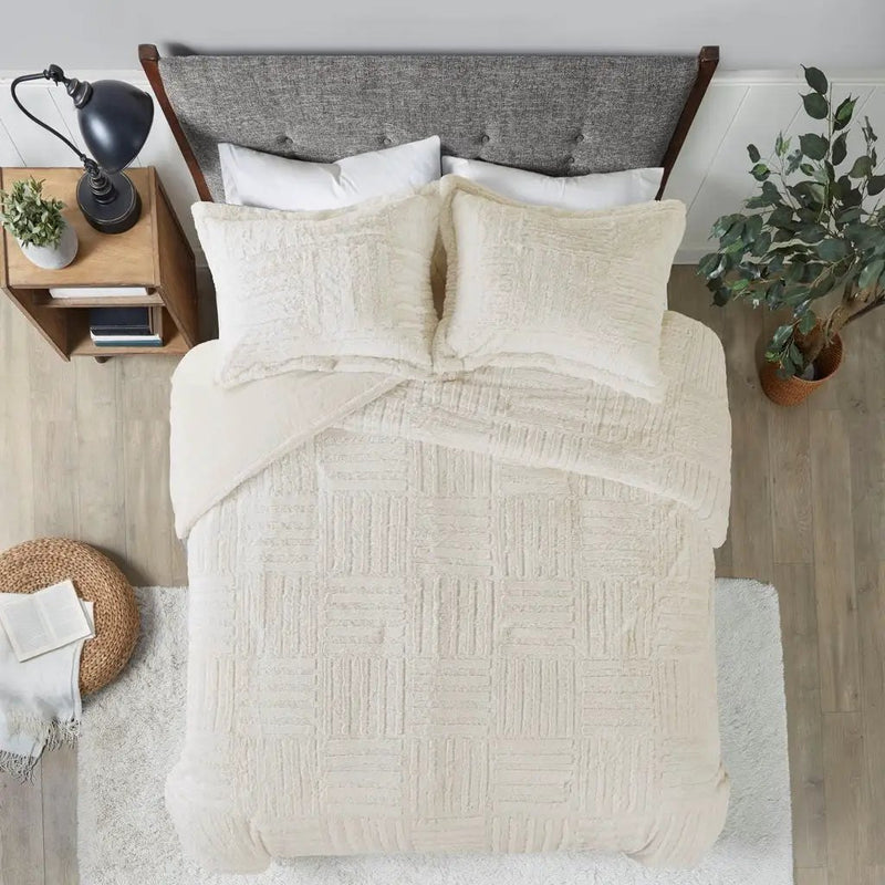 Full/Queen Fur Down Alternative Comforter Mini Set by HouseOfZazla
