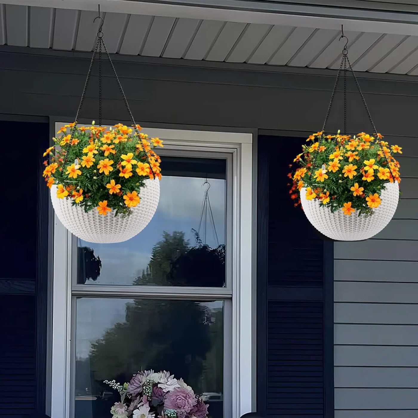 Self Watering Hanging Planter by HouseOfZazla