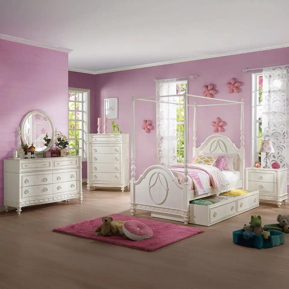Dorothy - Canopy Bed by Unique Piece Furniture
