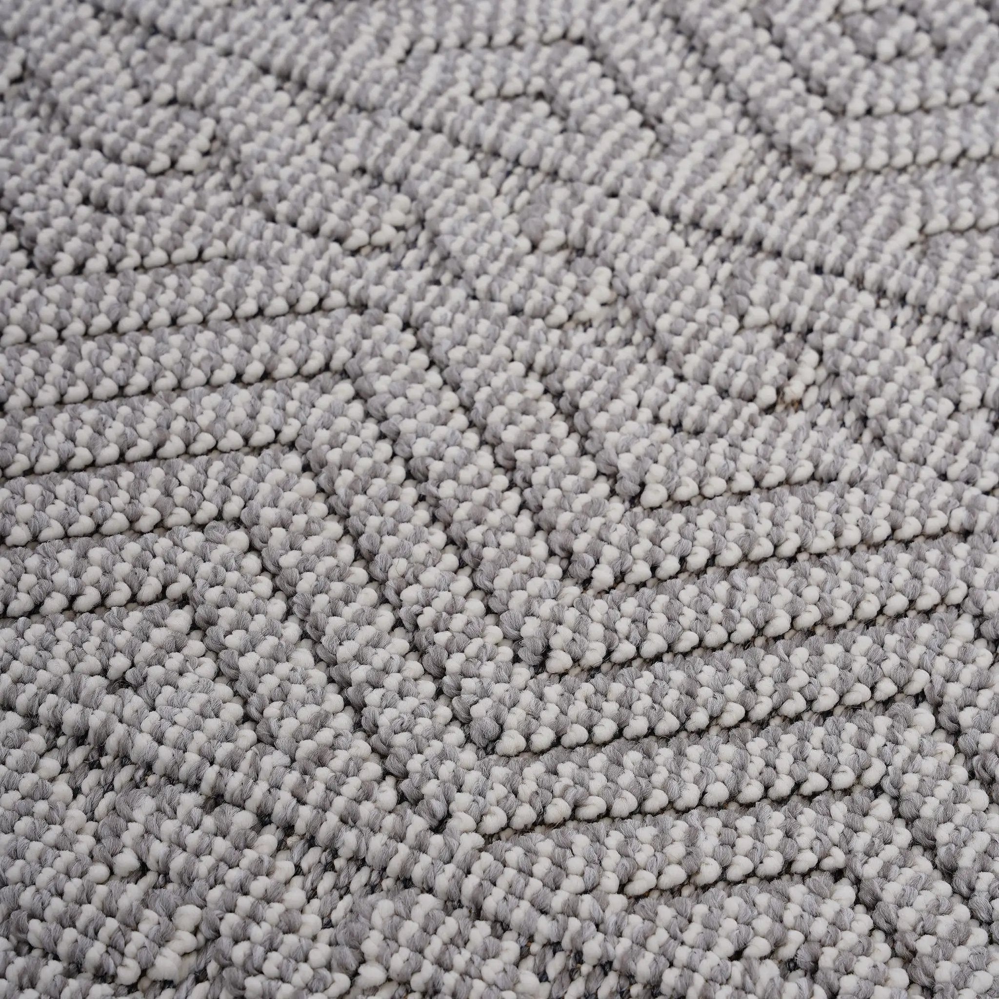 Guros Collection 7.9X10 Area Rug by HouseOfZazla