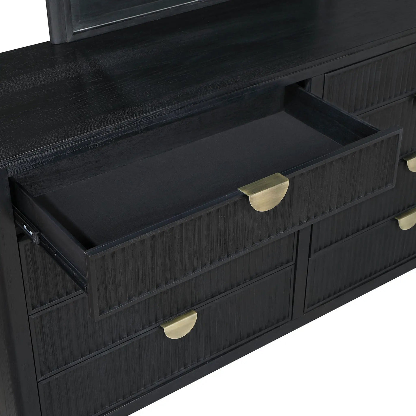Ennis - Bedroom Set by HouseOfZazla