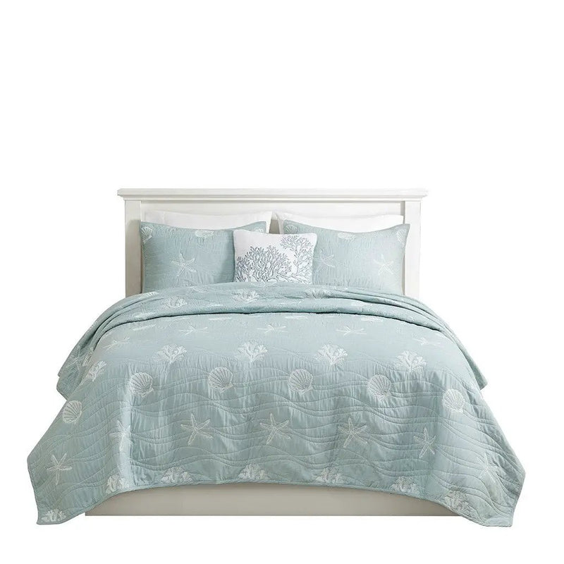 4 Piece Cotton Reversible Embroidered Quilt Set with Throw Pillow Aqua King/Cal King by HouseOfZazla