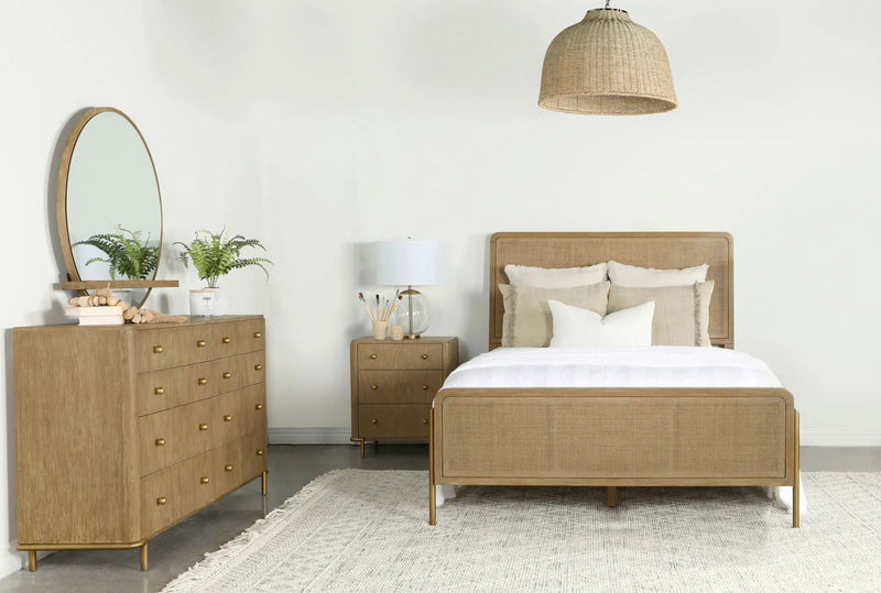 Arini 4-piece California King Bedroom Set Sand Wash by Unique Piece Furniture