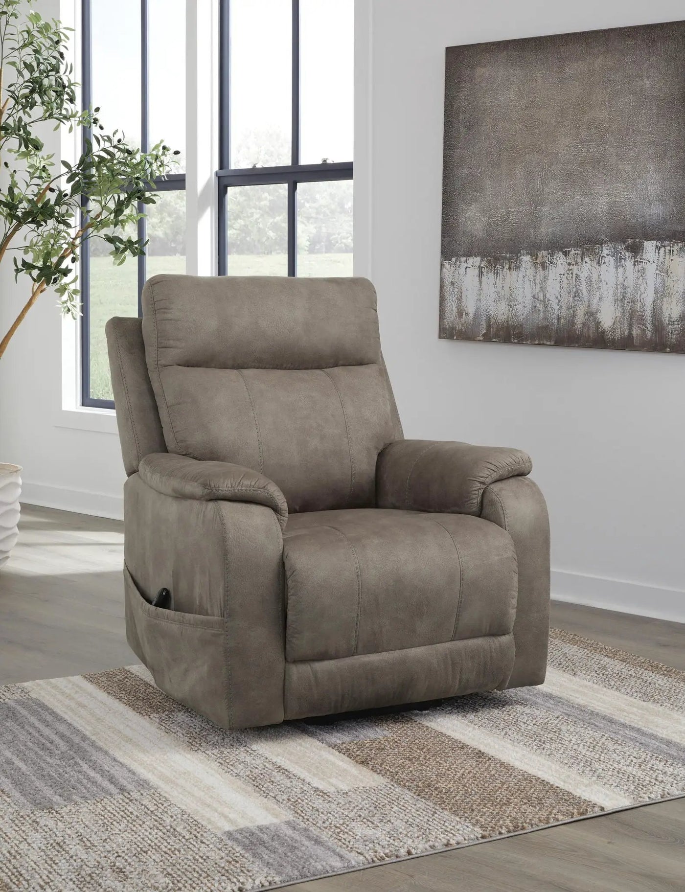 Crestmeade - Power Lift Recliner by Unique Piece Furniture