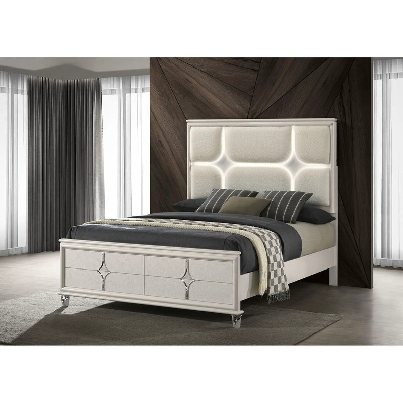 Gwendolyn - Queen Panel Bed With LED Headboard - White by HouseOfZazla