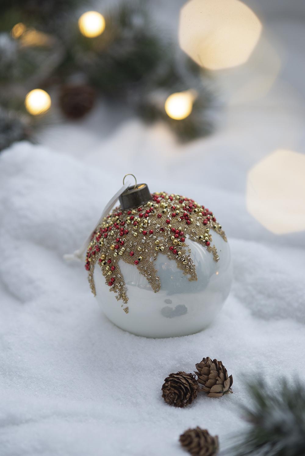 Glass Christmas Ball Ornaments with Glitter & Painting - Gold or White, photo 13 of 20