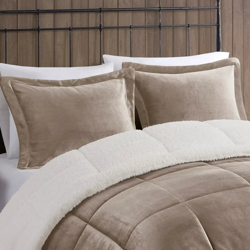 King Plush to Sherpa Down Alternative Comforter Set by HouseOfZazla