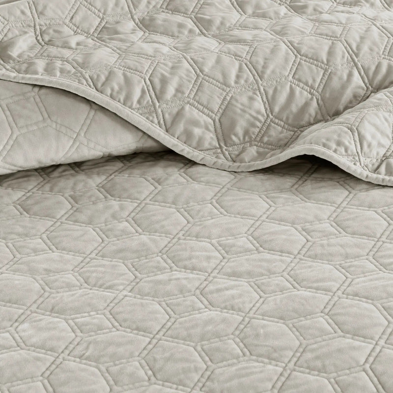 3 Piece Velvet Quilt Set Ivory King/Cal King by HouseOfZazla