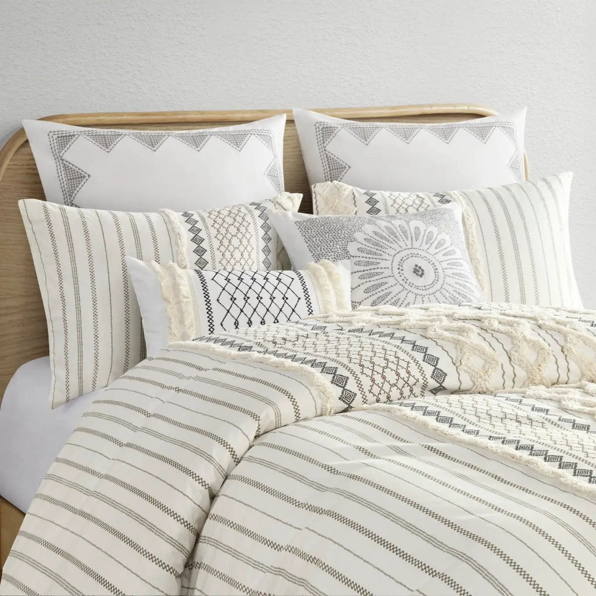 Full/Queen Cotton Printed Duvet Cover Set with Chenille by HouseOfZazla