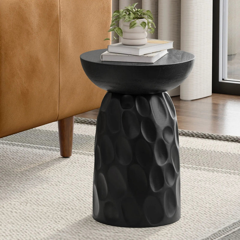 Boyd - V Chisel Accent Table - Black by HouseOfZazla