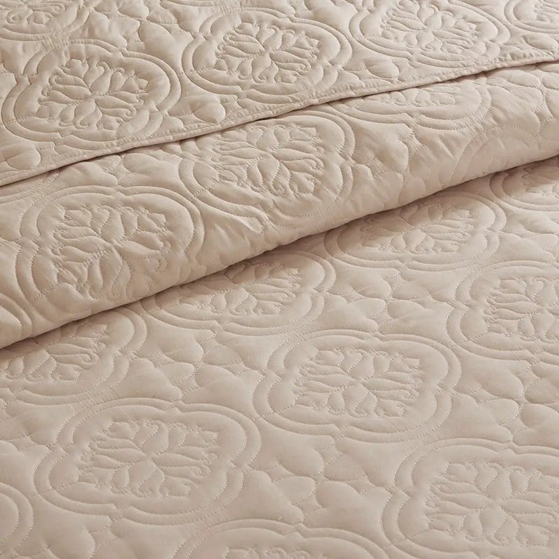 3 Piece Reversible Bedspread Set Khaki King/Cal King by HouseOfZazla