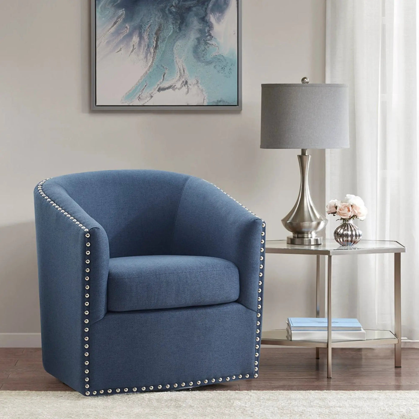 Luxurious Chair With 360 Degree Rotation by HouseOfZazla