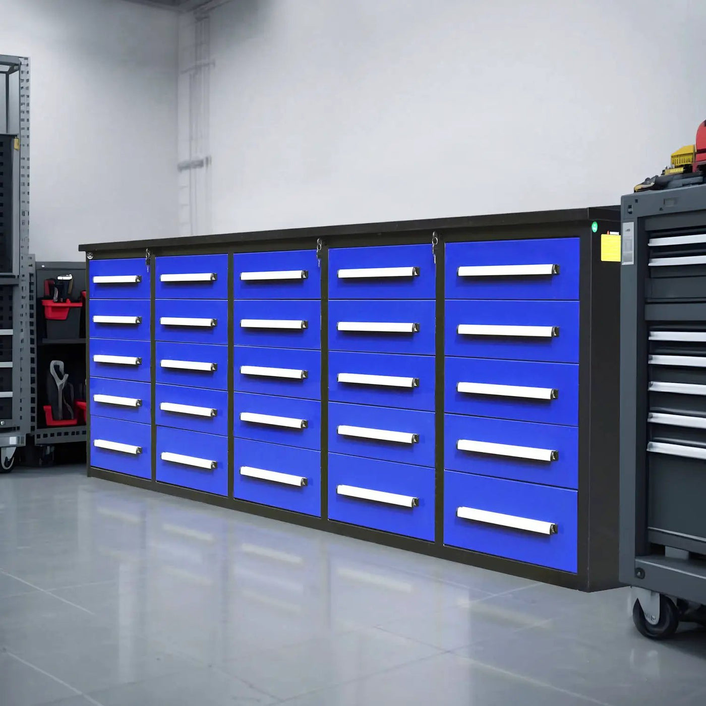 10 ft Heavy Duty Workbench with 25 Drawers by Chery Industrial