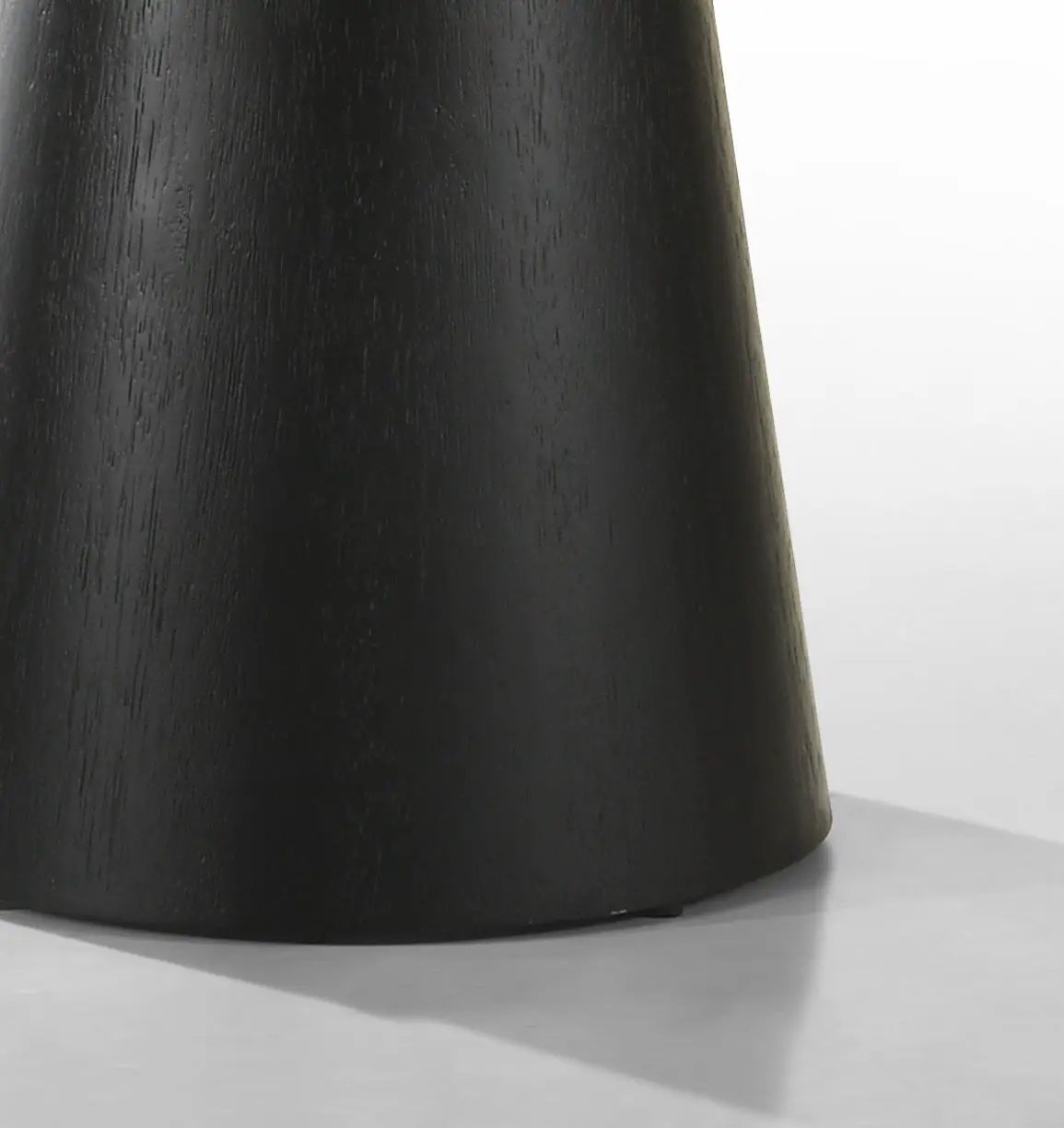 Jasper - Round Table by HouseOfZazla