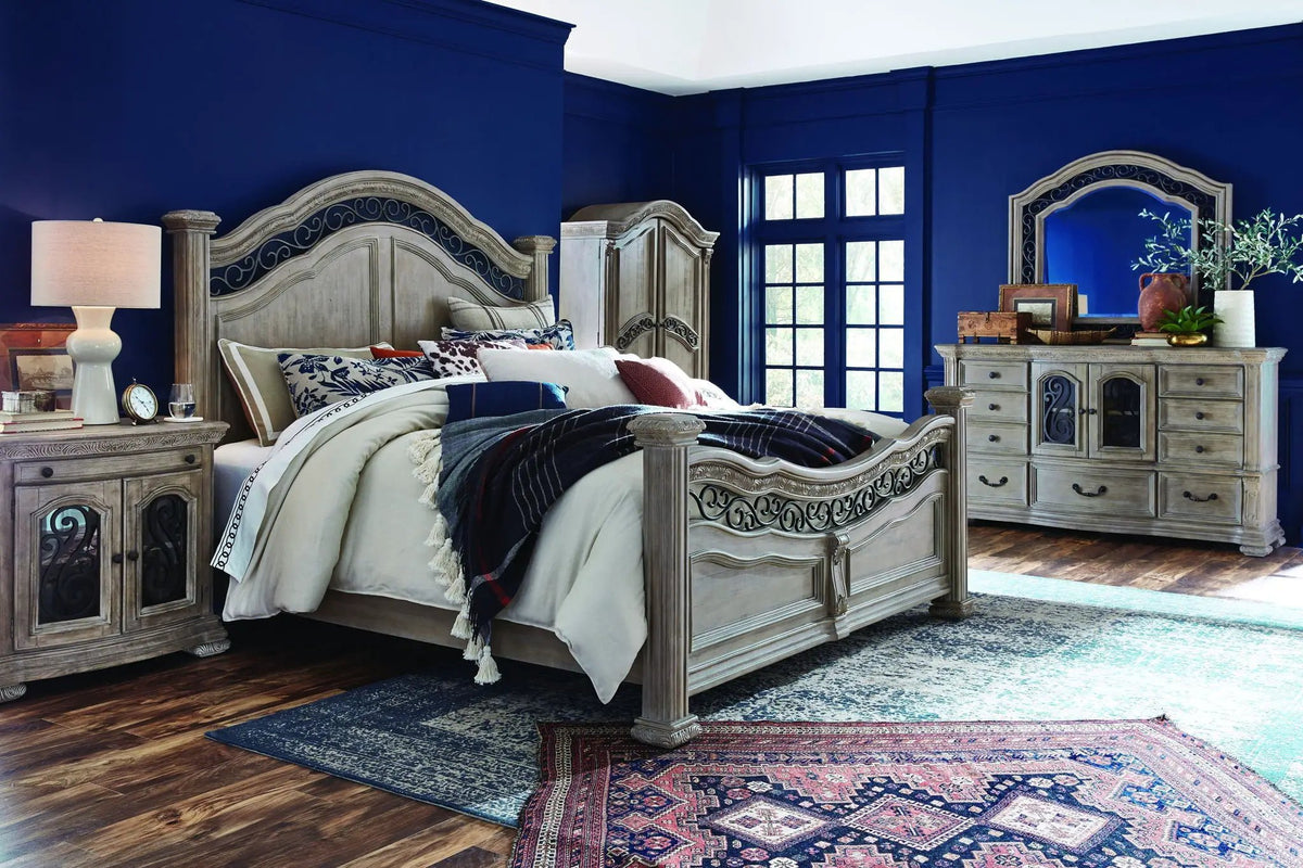 Marisol - Panel Bed, photo 5 of 7