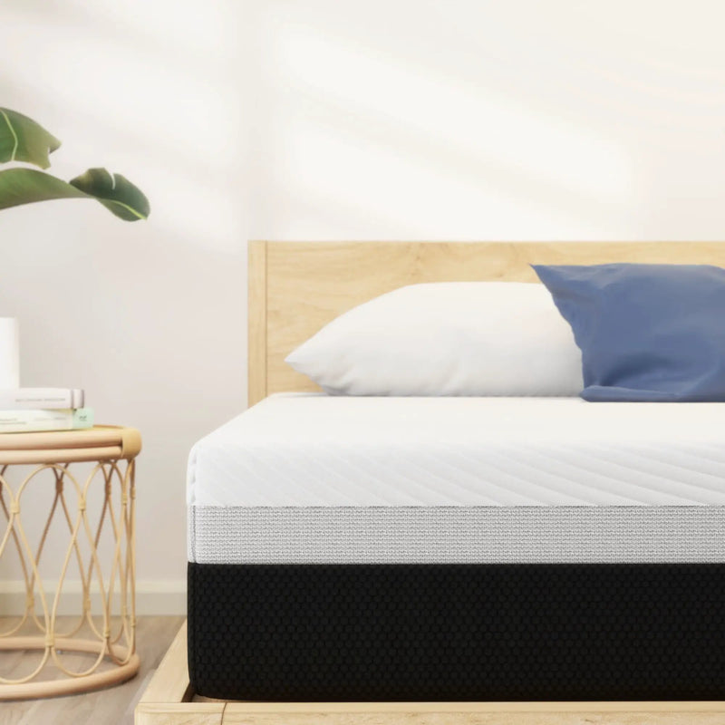 12'' Hybrid Mattress, Cooling Memory Foam & Pocket Springs Medium Firm - White - Queen by Unique Piece Furniture