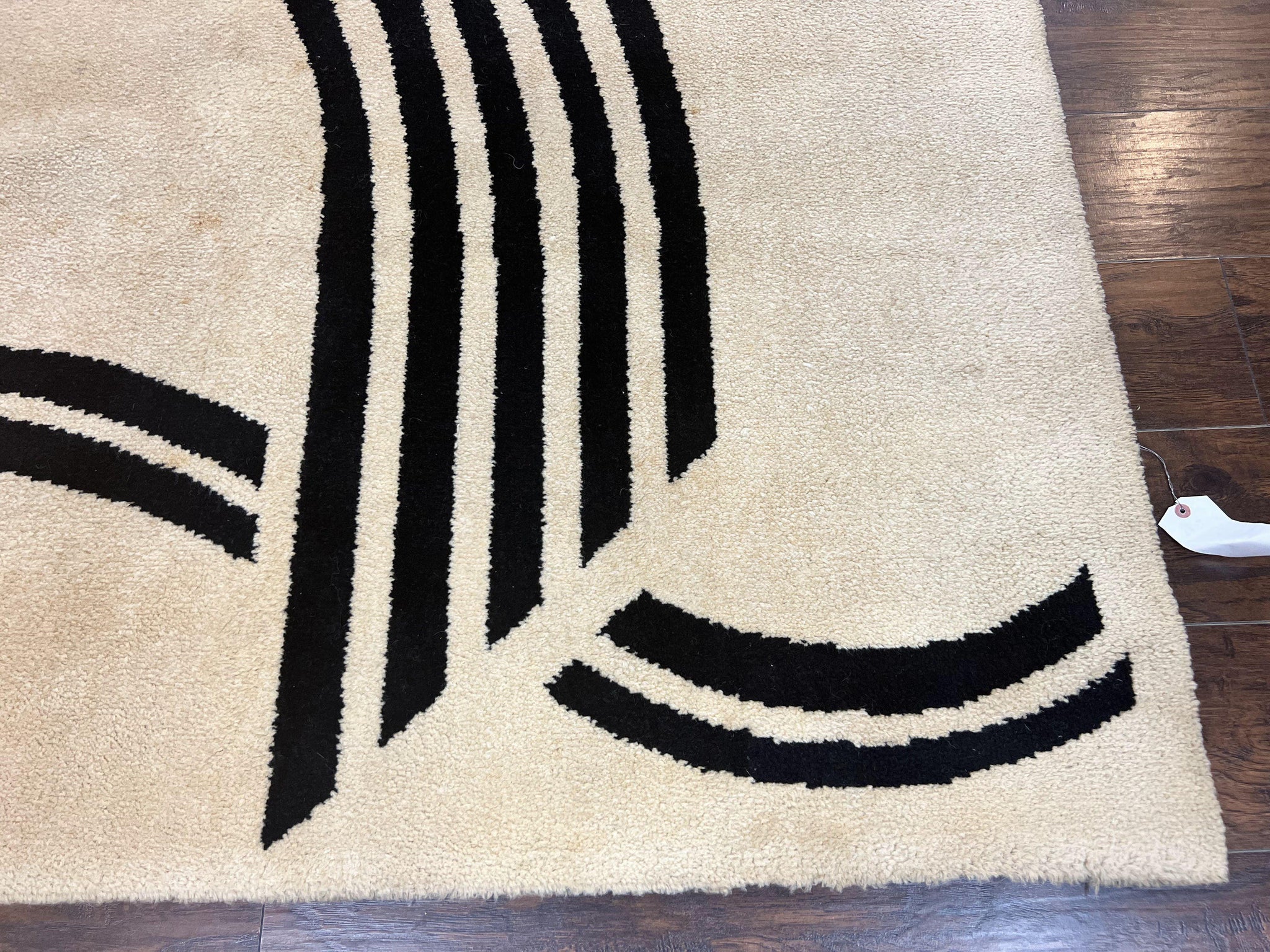 Modern Rug 6x9, Cream and Black, Abstract Pattern by Jewel Rugs