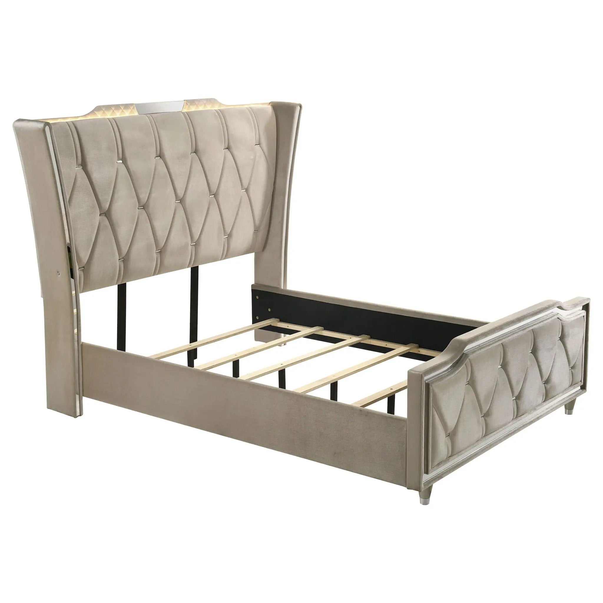 Lorient 5-piece Queen Bedroom Set Ivory and Camel by Unique Piece Furniture