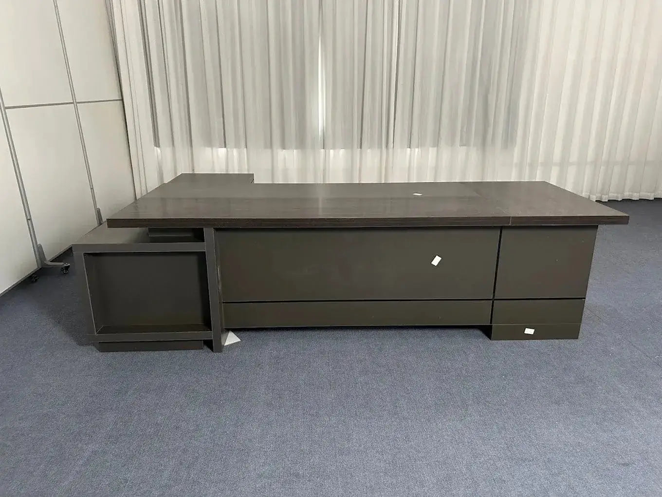 Carwin · Modern L-Shaped Executive Desk by Arc Grove