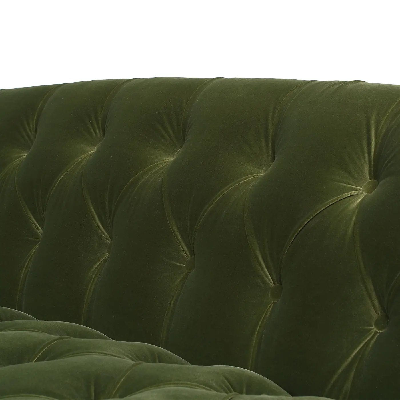 La Rosa - Victorian Chesterfield Tufted Sofa by HouseOfZazla