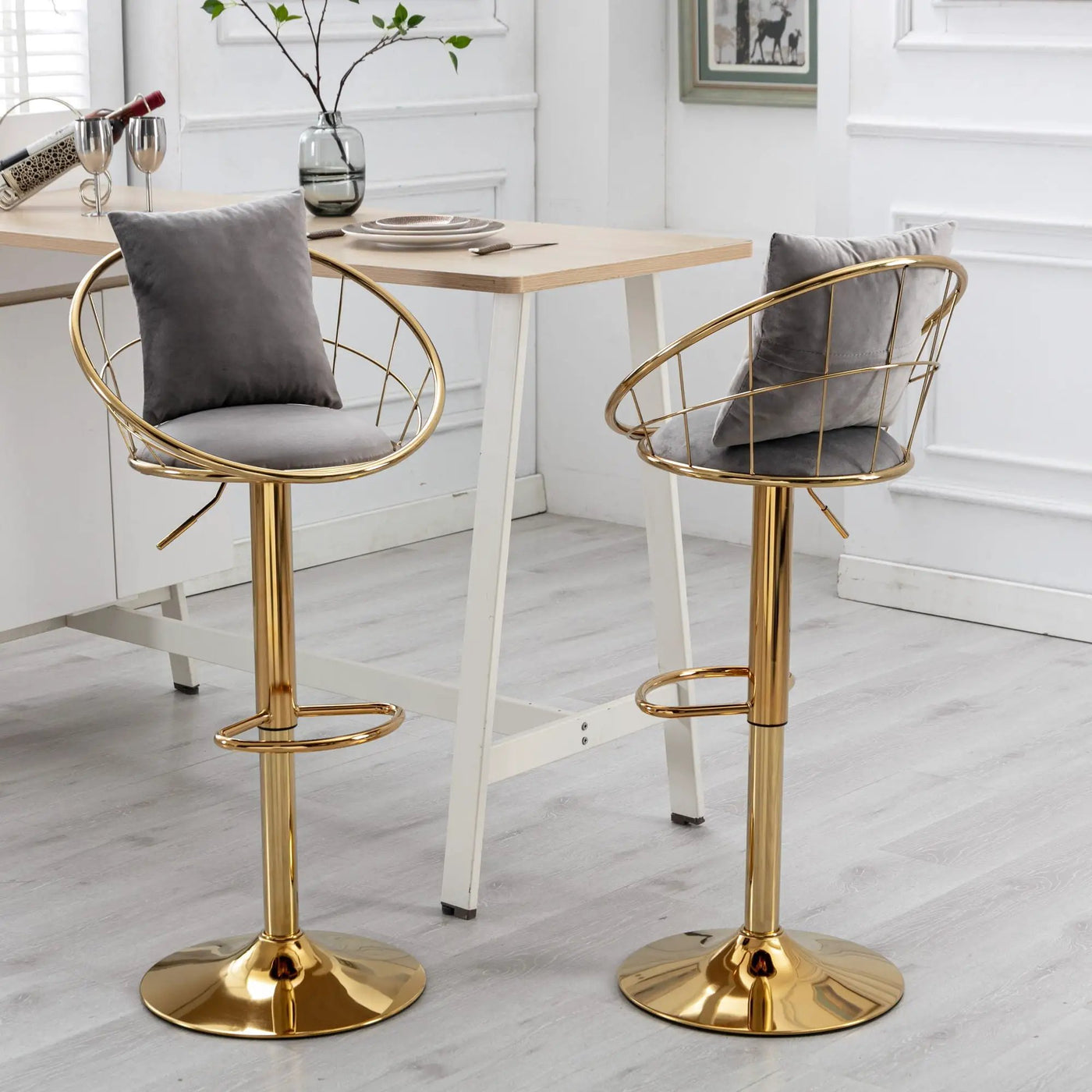 Unique Design Bar Chair, 360 Degree Rotation, Adjustable Height, Suitable For Dining Room And Bar by HouseOfZazla