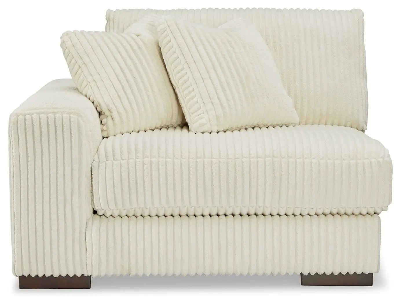 Lindyn - Sectional by Unique Piece Furniture