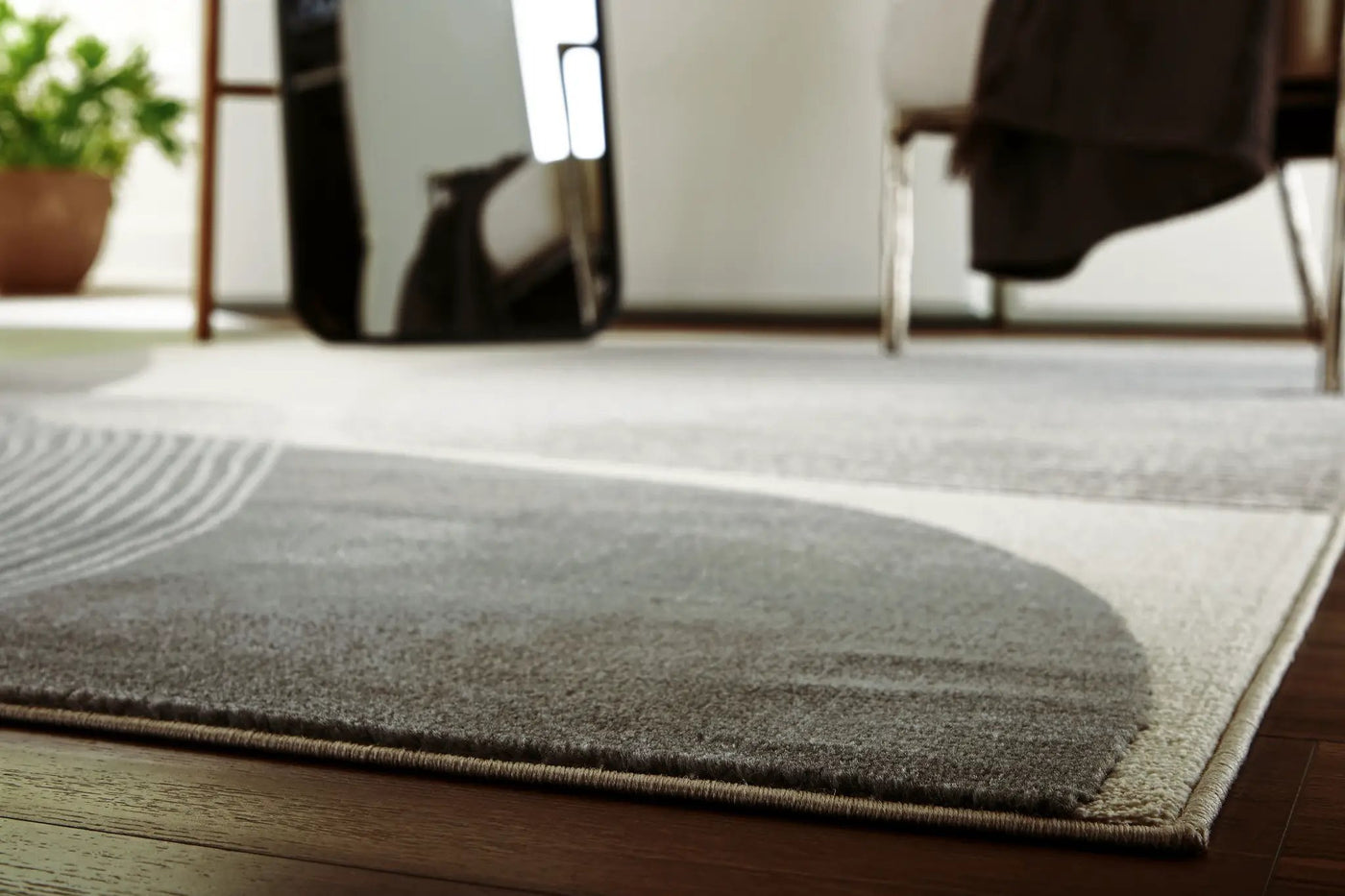 Winderburg - Rug by Unique Piece Furniture