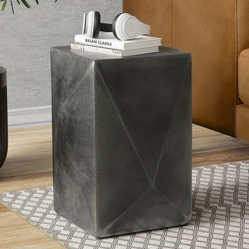Danner - Side Table - Black by HouseOfZazla