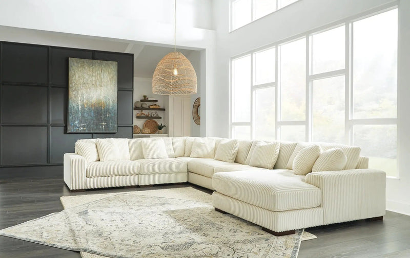 Lindyn - Sectional by Unique Piece Furniture