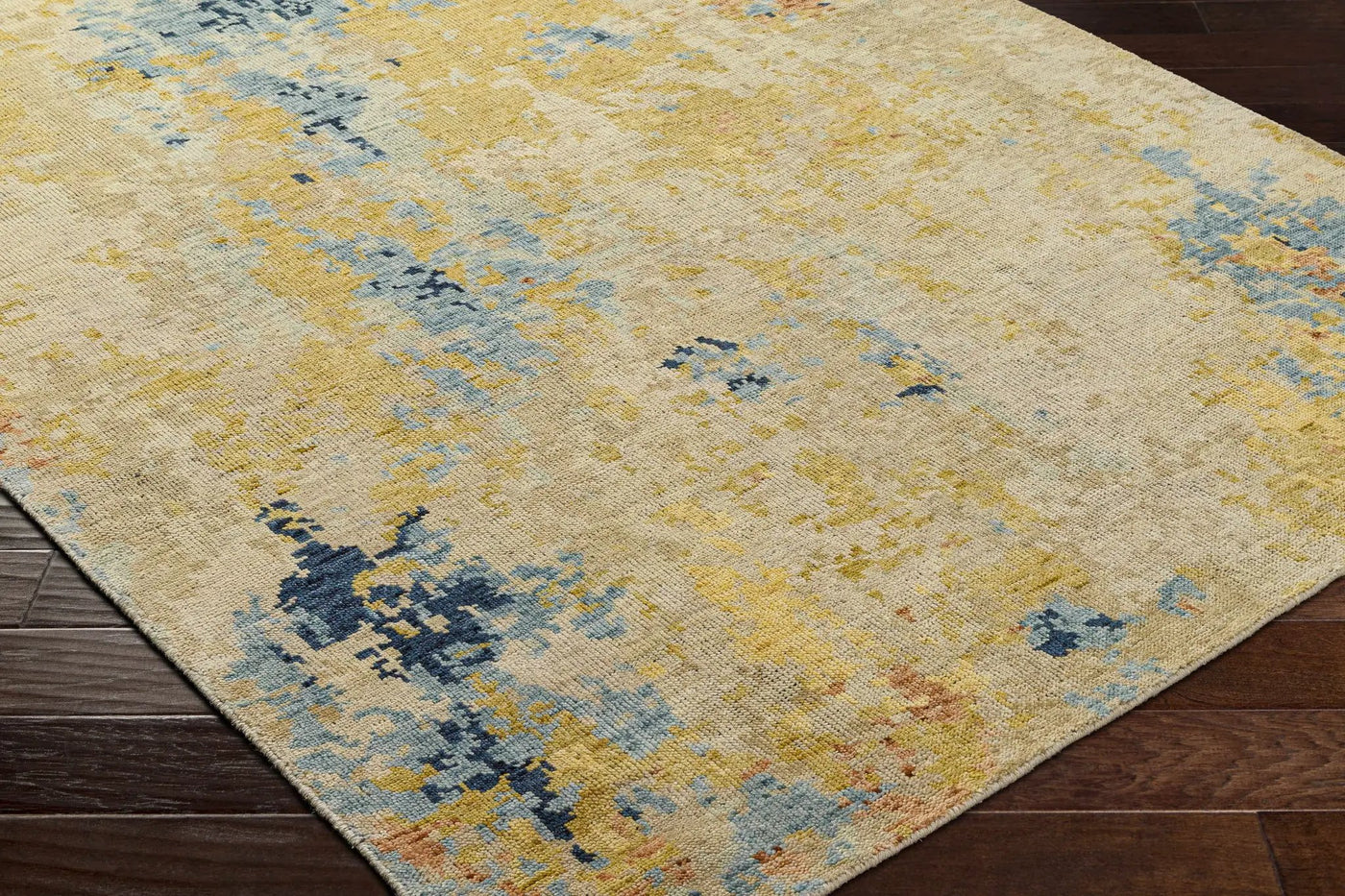 Akira Area Rug - Clearance by Boutique Rugs