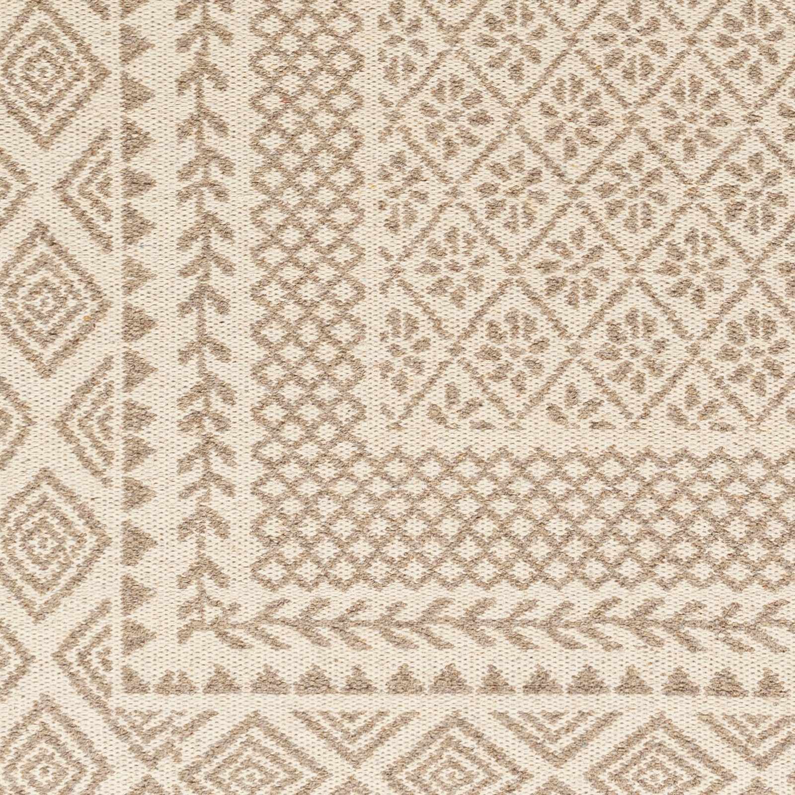Albus Area Rug - Clearance by Boutique Rugs
