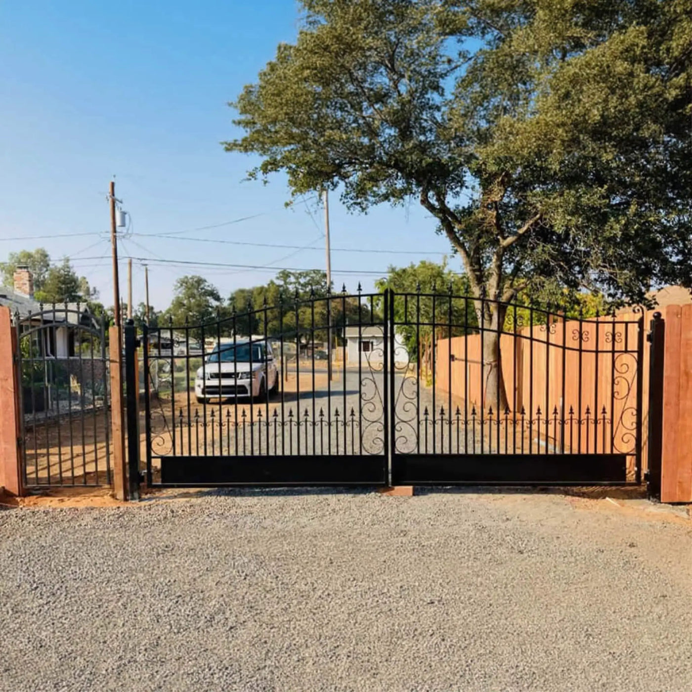 [12-18FT] Heavy-Duty Venice-Style Steel Dual-Swing Driveway Gate (SAK68025) by SAKSBY WHOLESALE