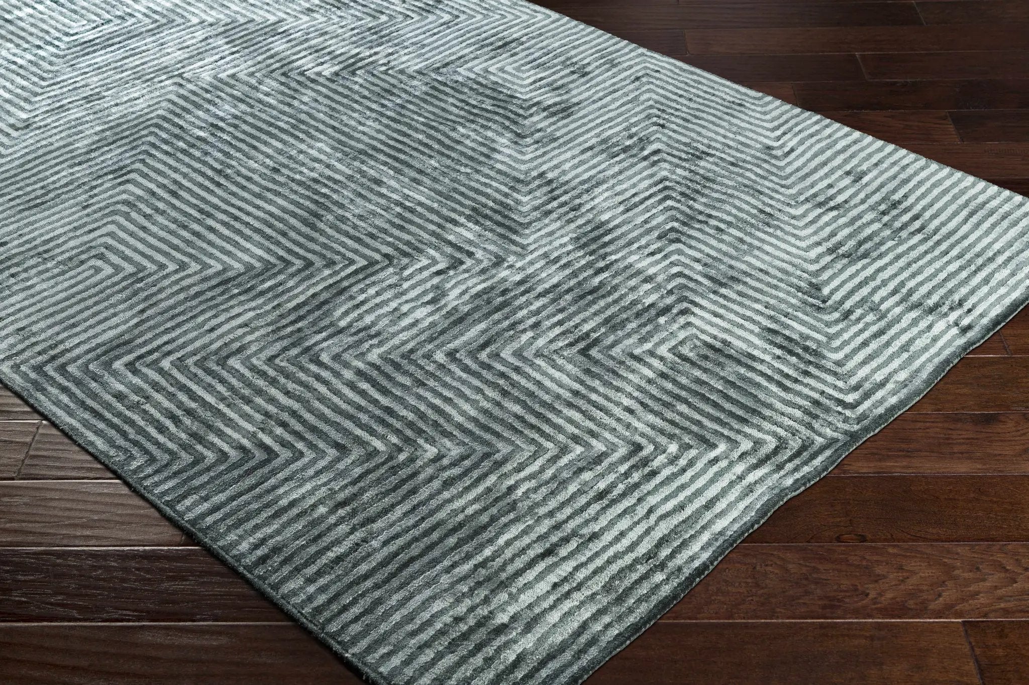Quartz Patterned Sheen Blue/Green Viscose Rug by Boutique Rugs