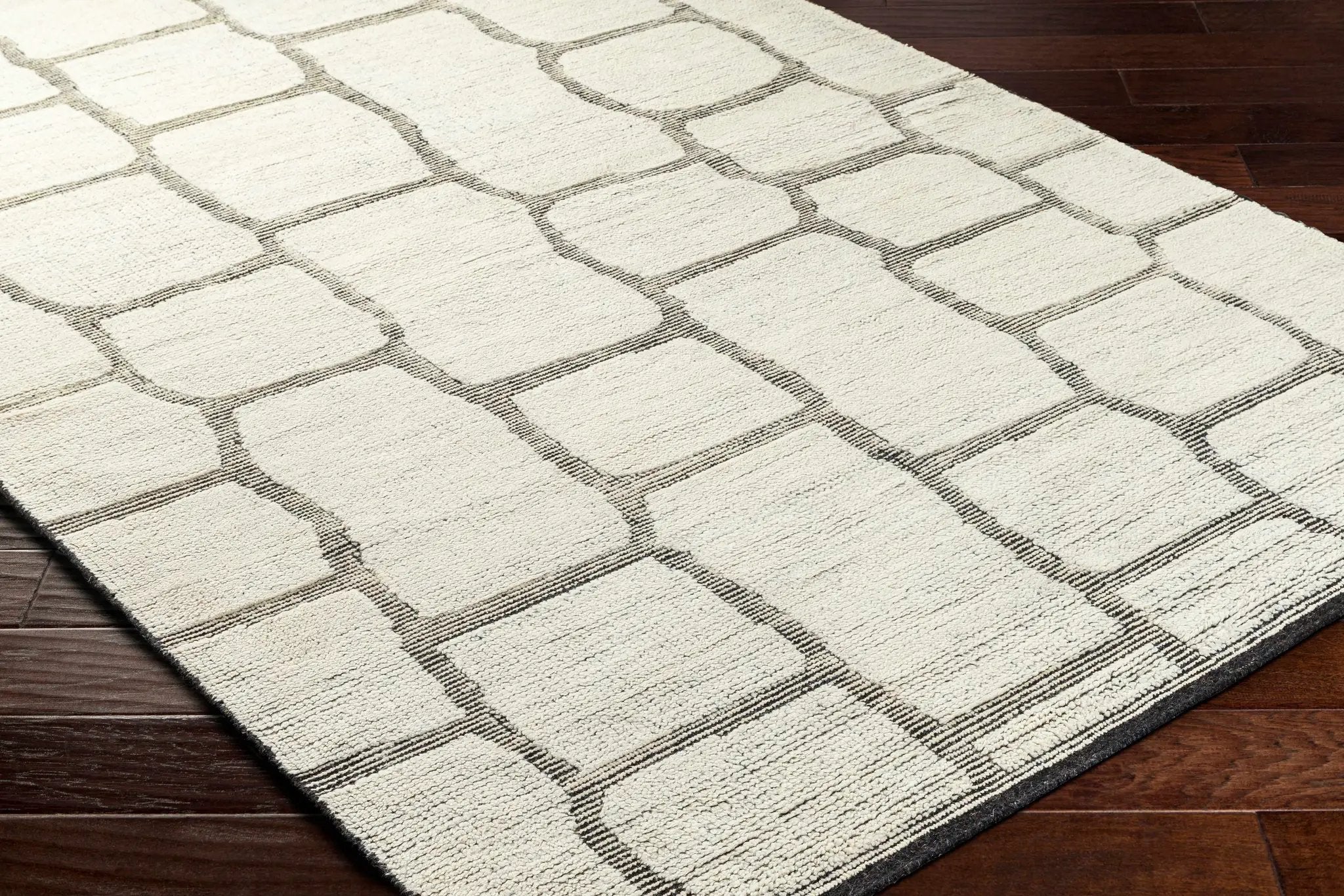 Amira Hand Knotted Wool Area Rug - Clearance by Boutique Rugs