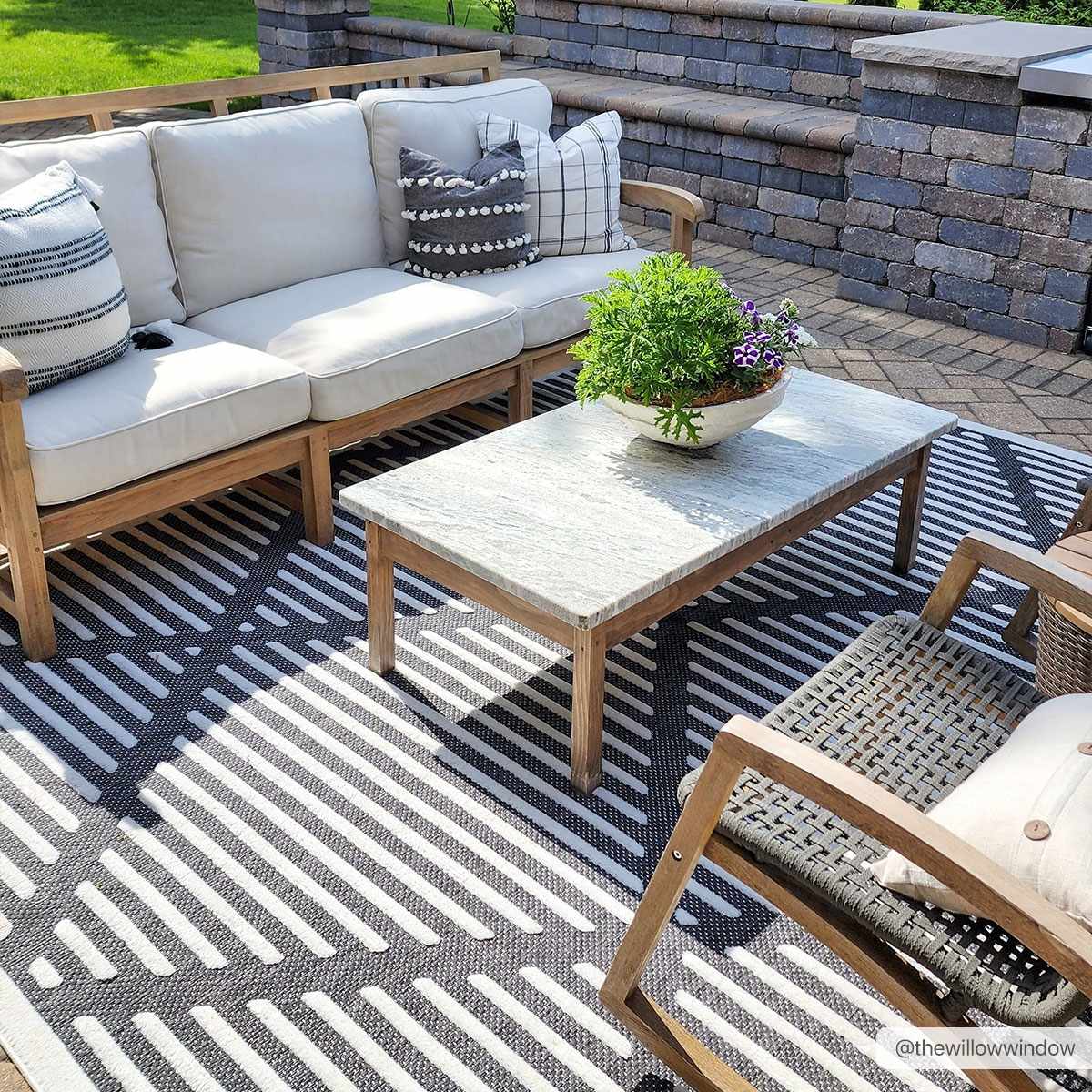 Anah 3D Black Outdoor Rug by Boutique Rugs