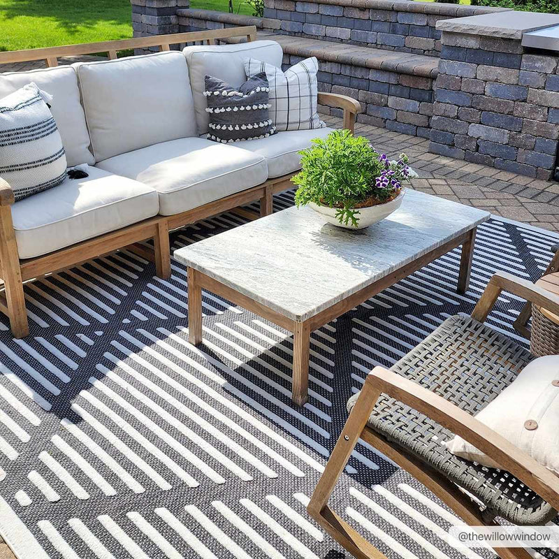 Anah 3D Black Outdoor Rug by Boutique Rugs