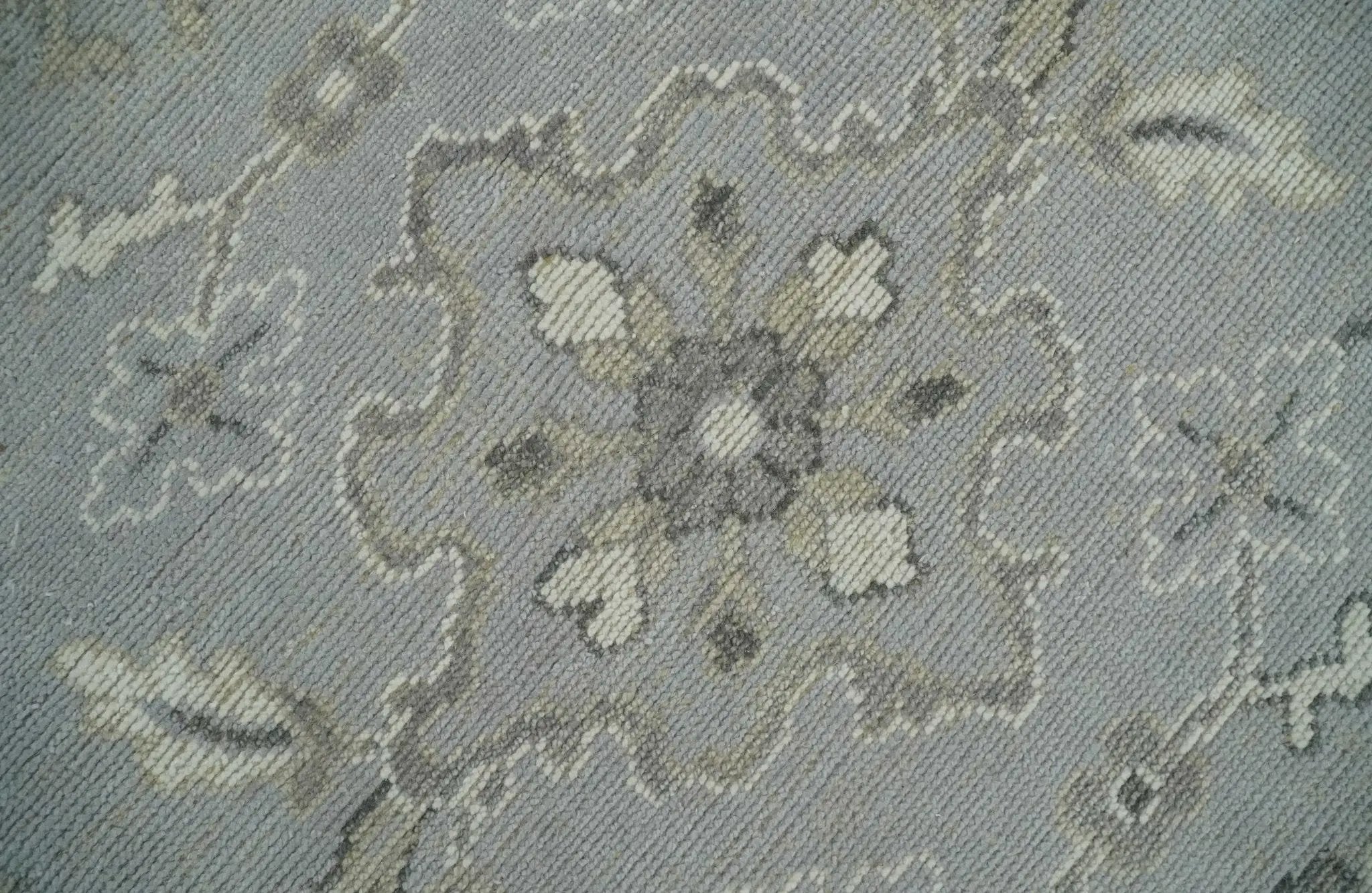 Antique Style Silver And Beige Modern Oushak wool Area Rug by The Rug Decor